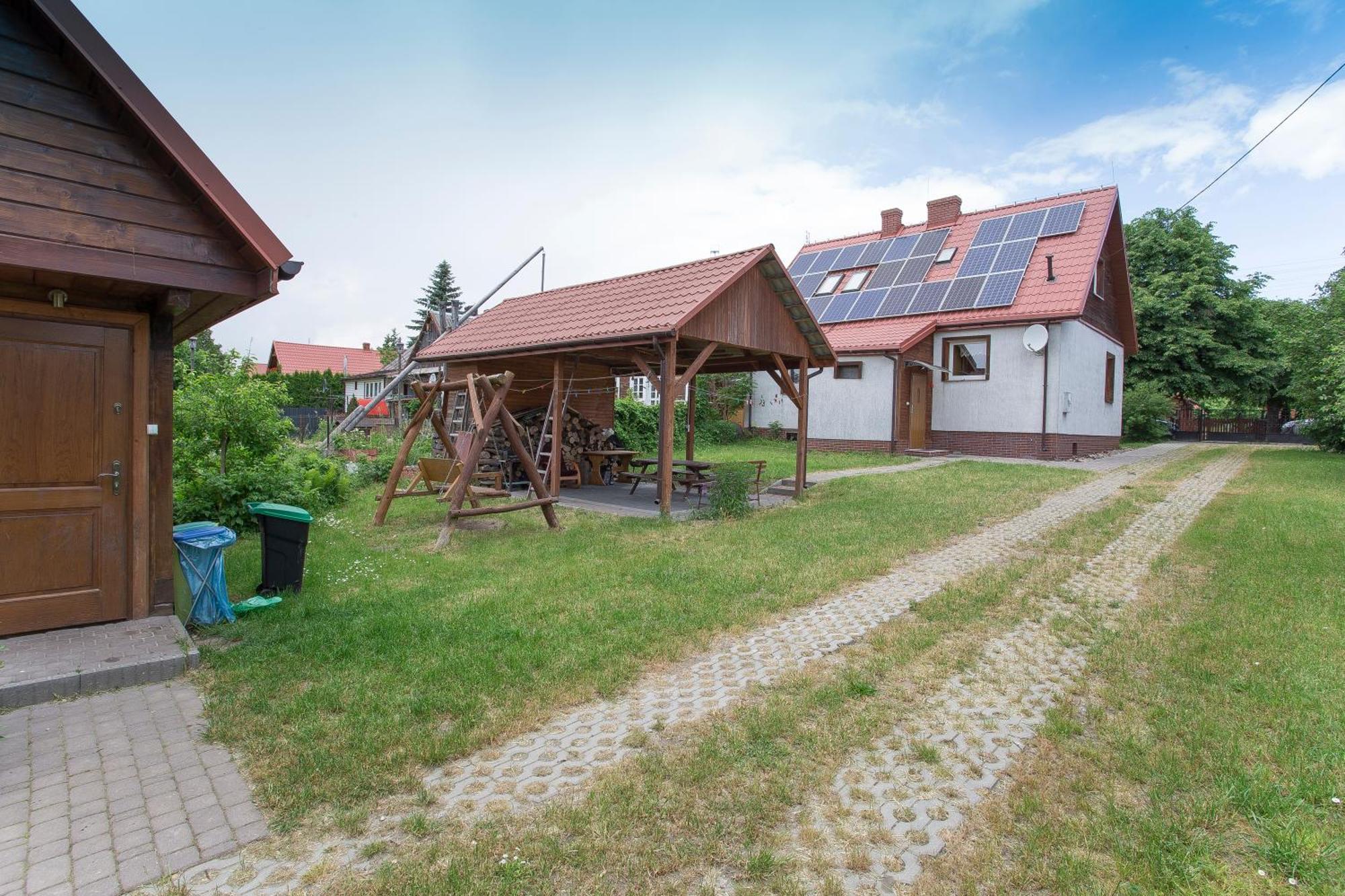 Happy Bison - A 5 Bedroom House With A Garden Bialowieza Bagian luar foto